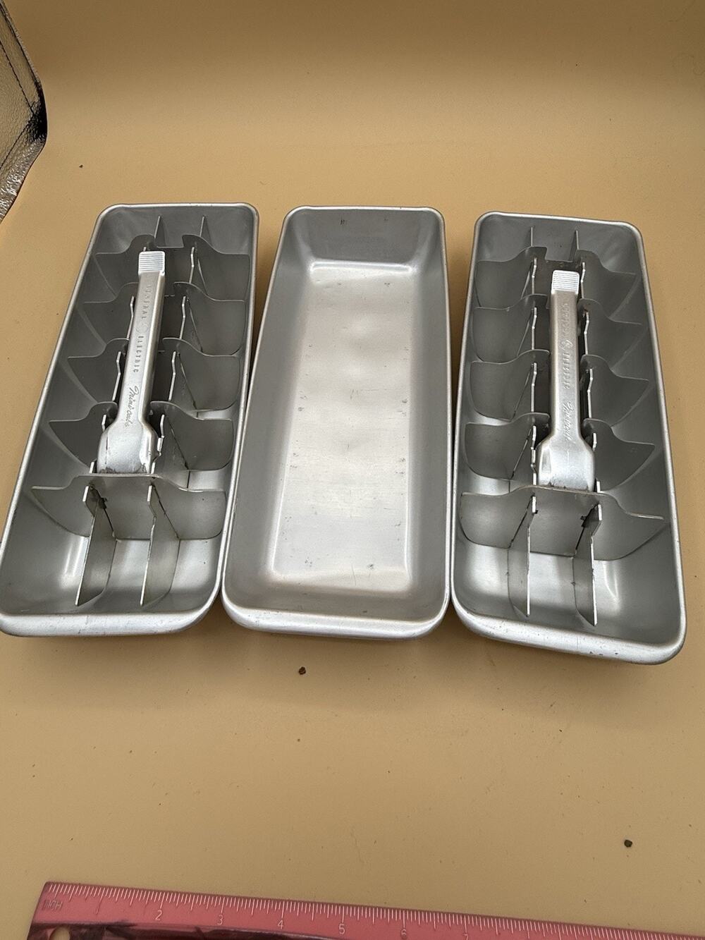 Vintage 3 GENERAL ELECTRIC ALUMINUM ICE CUBE TRAYS MADES 18 MINI CUBES Lot